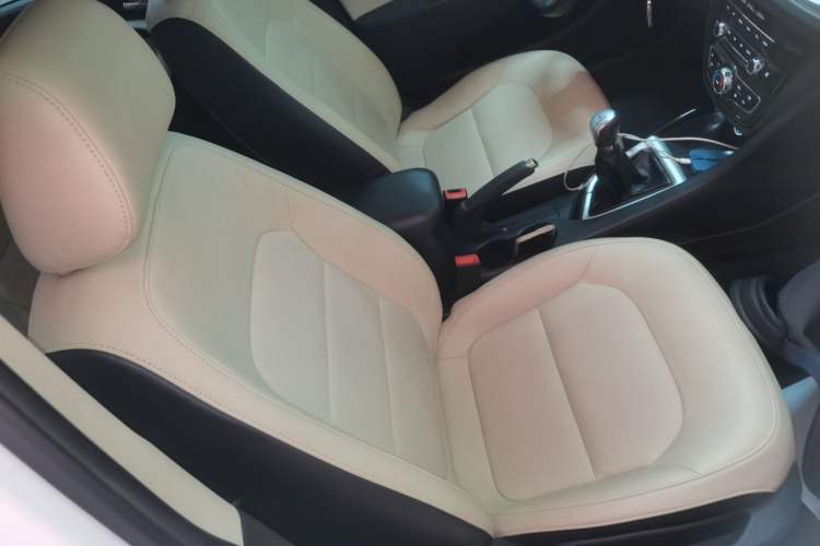 Used CHANGAN Alsvin V7 2016 1.6L Manual Enjoyment Model China V Standard Right Front Seat