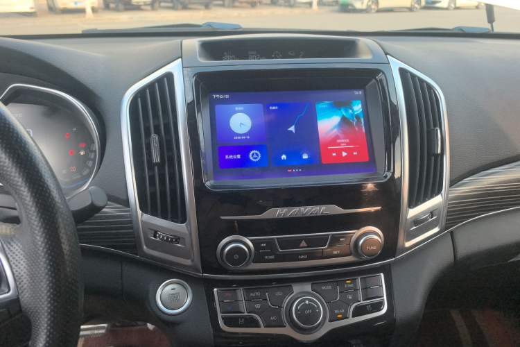 Used Haval H9 2020 2.0T Gasoline 4x4 Luxury 7-Seater Audio And AC Panel