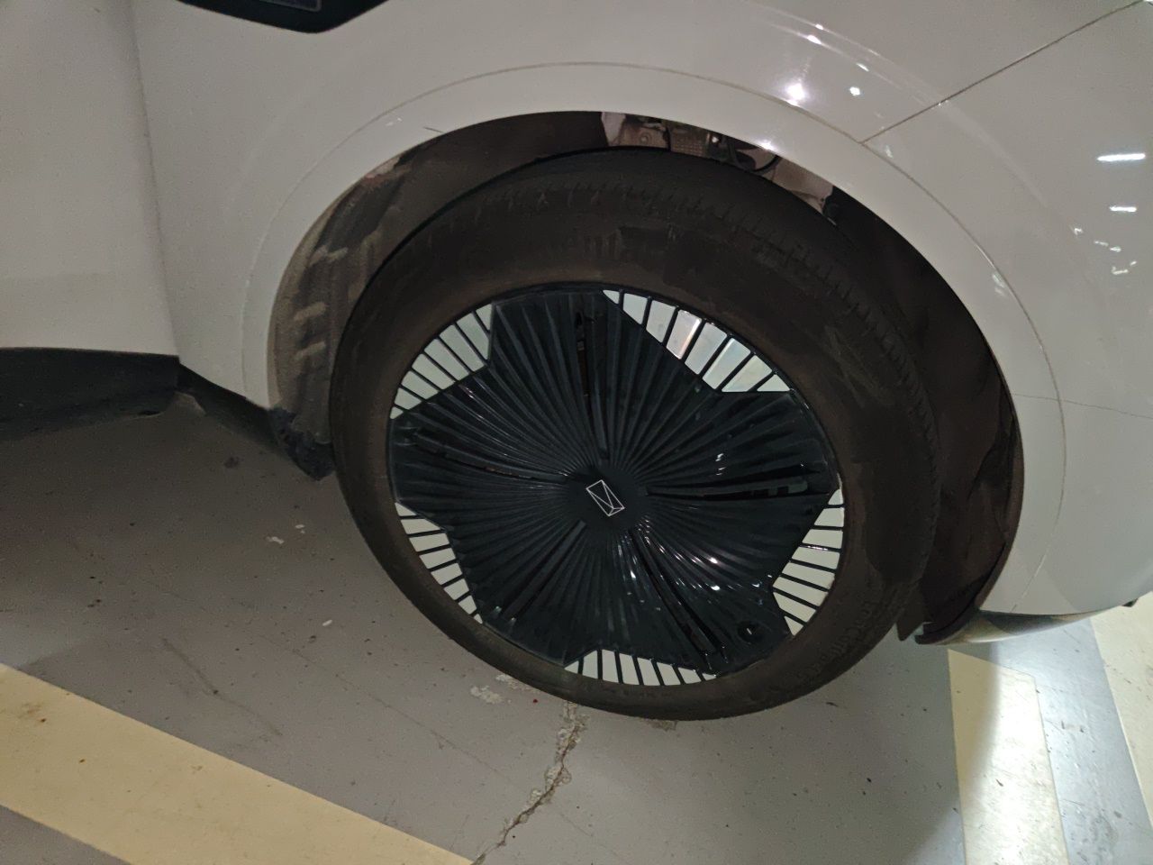 Avatr 11 2023 Harmony 90-degree Rear-wheel Drive Edition — снимка 8