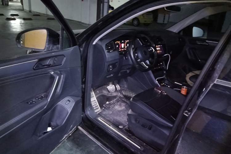 Used Volkswagen Tiguan L 2021 330TSI Automatic Two-Wheel Drive R-Line Enhanced Edition Driver Seat