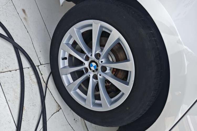 Used BMW 3 Series GT 2017 320i Sport Edition
