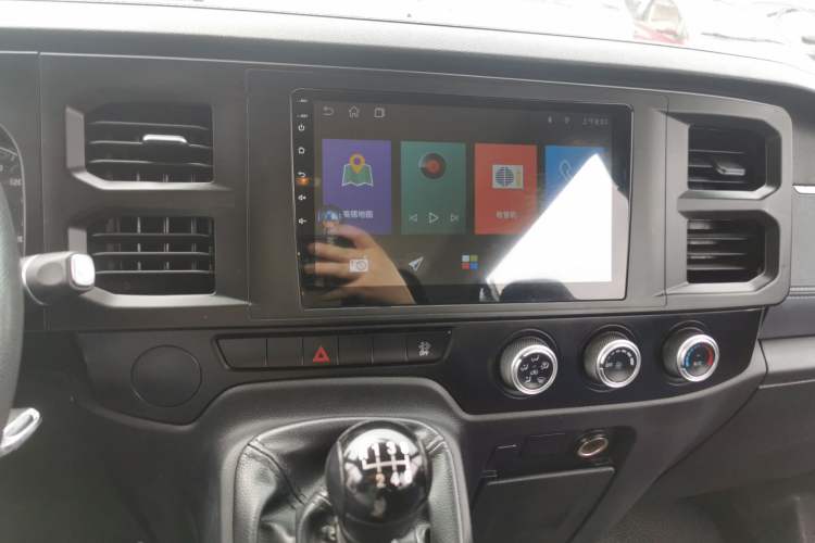 Used JMC Fushun 2023 2.0T Manual Mid-Drive Mid-Roof Commercial Multi-Purpose 7-Seater Passenger Vehicle