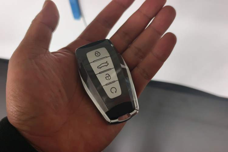 Used Geely Auto Emgrand X7 Sport 2026 Model 1.5TD Aspirational Vehicle Key