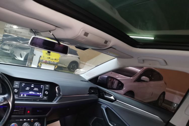 Used Volkswagen Sagitar 2019 280TSI DSG Comfort Version China VI Standard Headliner