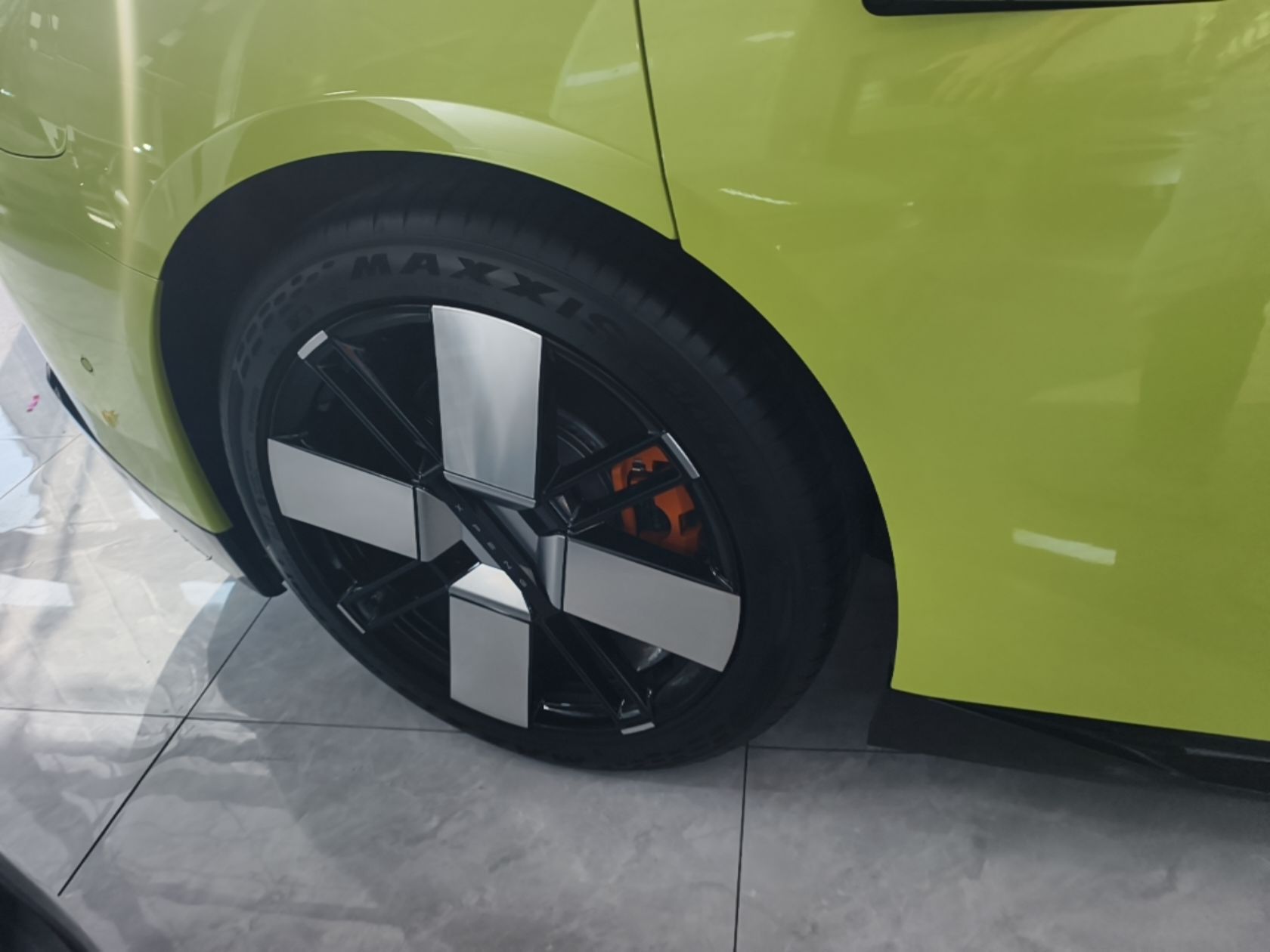 XPeng P7 2025 Model—750 All-Wheel-Drive High-Performance Ultra — снимка 11