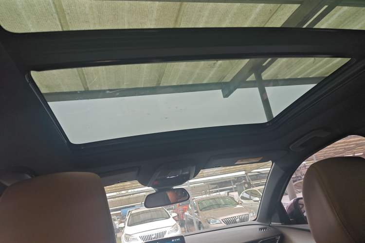 Used Peugeot 5008 2017 380THP 7-Seater Luxury GT Edition Headliner