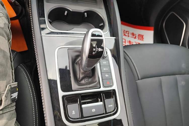 Used BYD Song MAX 2021 Upgraded Model 1.5T Automatic Luxury 6-Seater Gear Lever