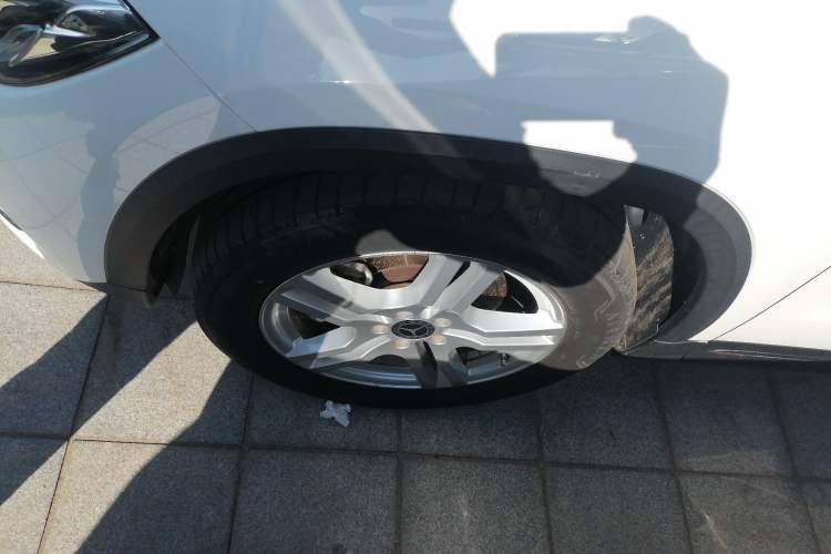 Used Mercedes-Benz GLA 2022 Second Facelift GLA 200 Left Front Wheel Hub