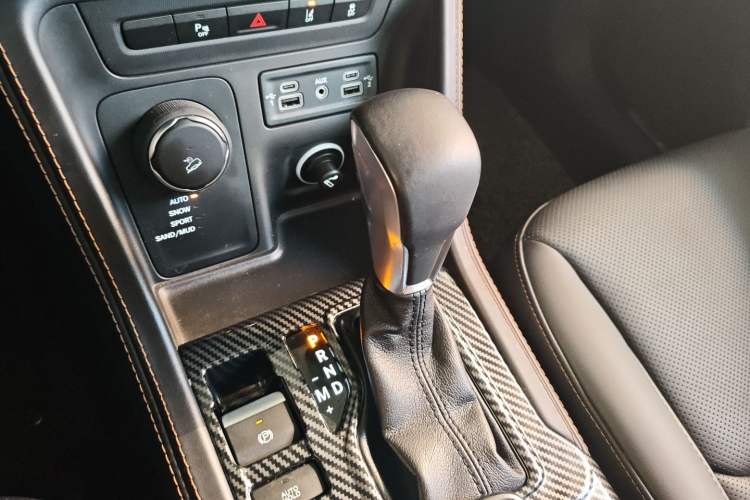 Used Jeep Grand Commander 2018 2.0T Four-Wheel Drive Smart Enjoyment Version China VI