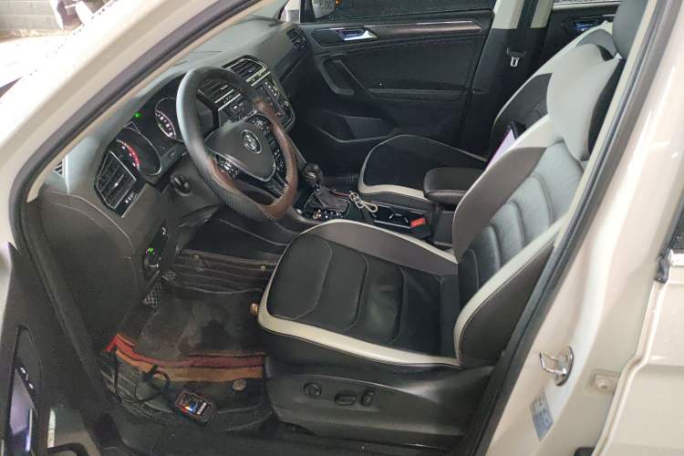 Used Volkswagen Tiguan L 2017 330TSI Automatic Two-Wheel Drive Luxury Edition