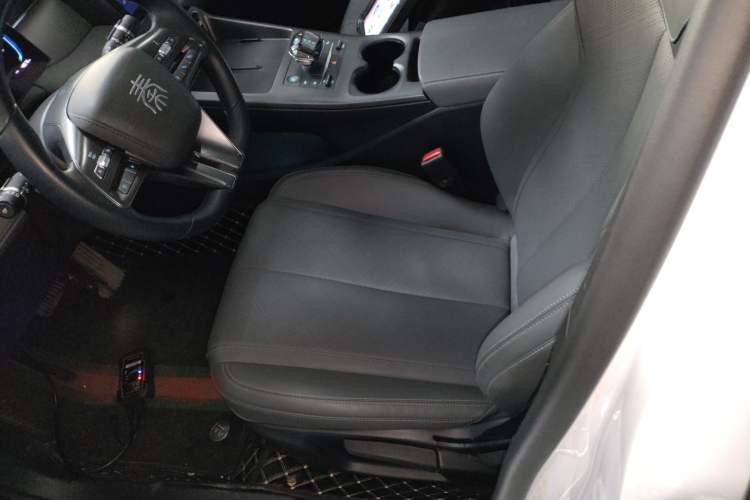 Used BYD Qin PLUS 2025 DM-i Smart Drive 55KM Leading Model Left Front Seat