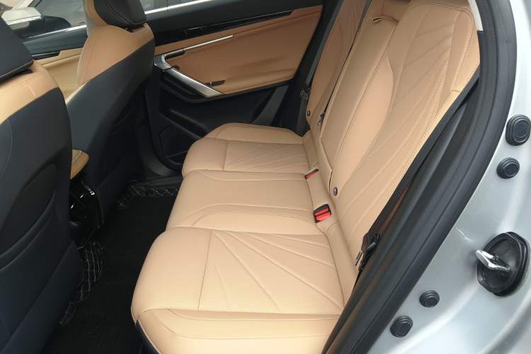 Used Geely Auto FX11 2023 1.5TD DCT Prestige Edition