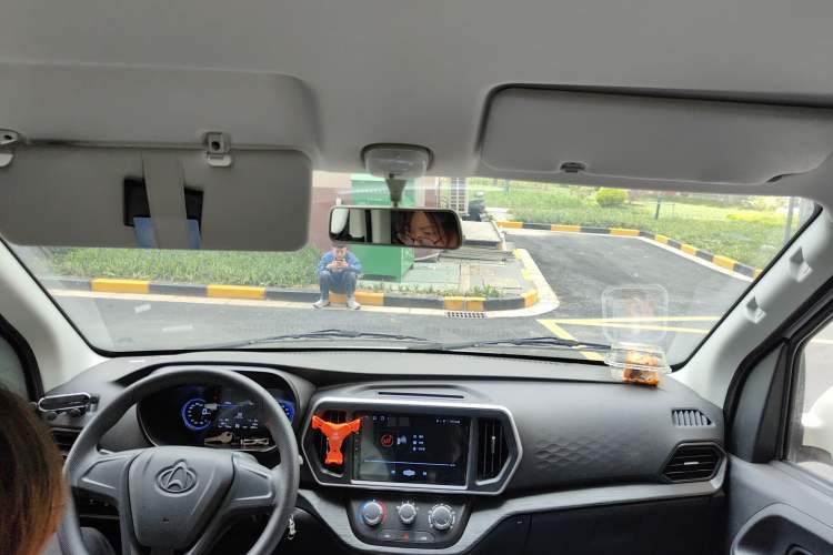 Used CHANGAN KAICHENG Ruixing EM60 2025 Model, Elite Type, 6 Seats, 300 km, Liftgate
