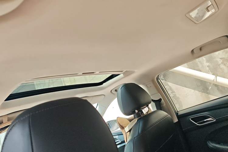 Used Roewe i5 2019 1.5L Manual 4G Connect Leehao Flagship Edition
