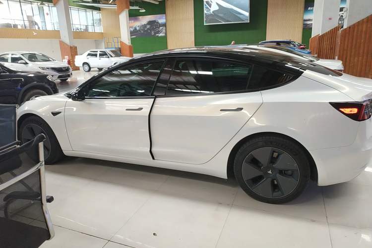Used Tesla Model 3 2022 Rear-Wheel-Drive Version