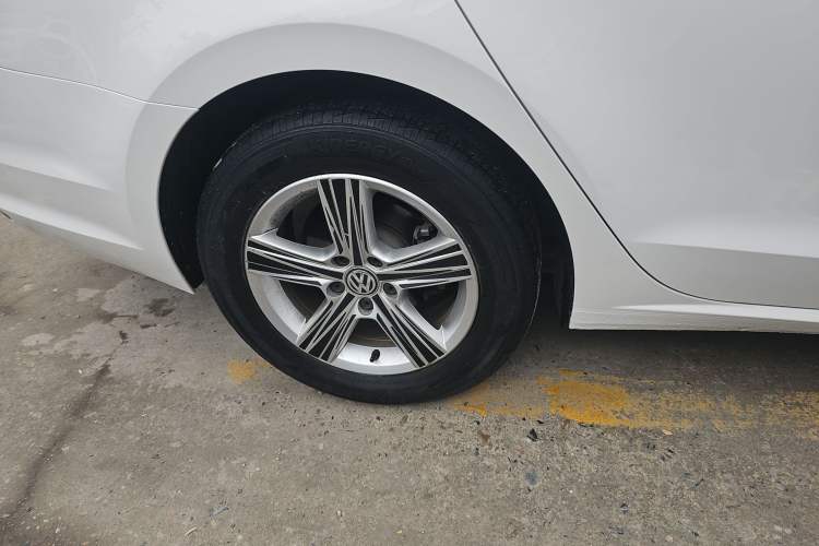 Used Volkswagen Lamando 2019 230TSI DSG Fashion Edition China VI