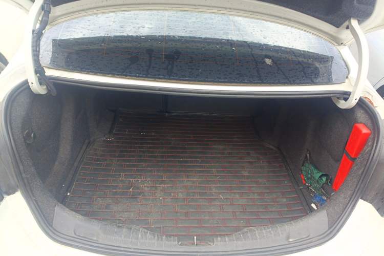Used Chevrolet Cruze 2016 1.5L Automatic Luxury Edition Trunk