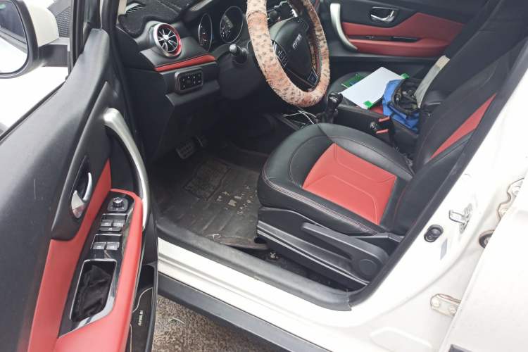 Used Haval H1 2016 Revised Version Blue Badge 1.5L AMT Comfort Edition