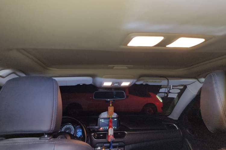 Used Mazda Atenza 2015 2.0L Blue Sky Luxury Edition
