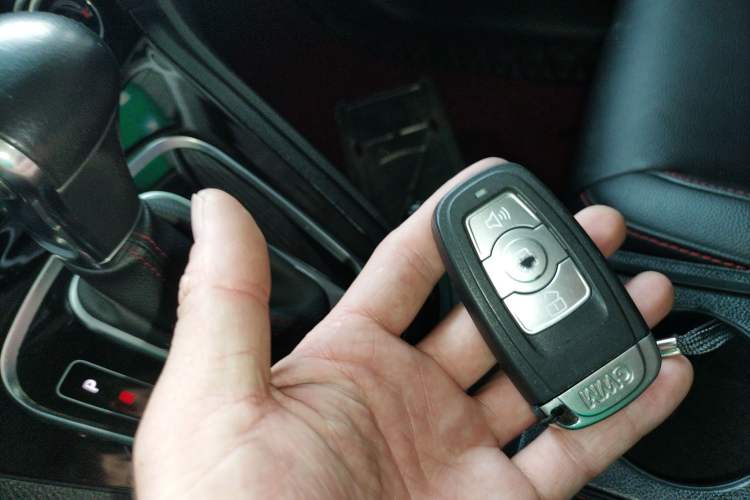 Used Haval H6 2016 Upgraded Model 1.5T Automatic Two-Wheel Drive Elite Version