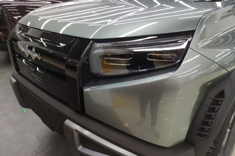 Used Formula Leopard Titanium 3 2025 501 km All-Wheel Drive Intelligent Driving Max Edition