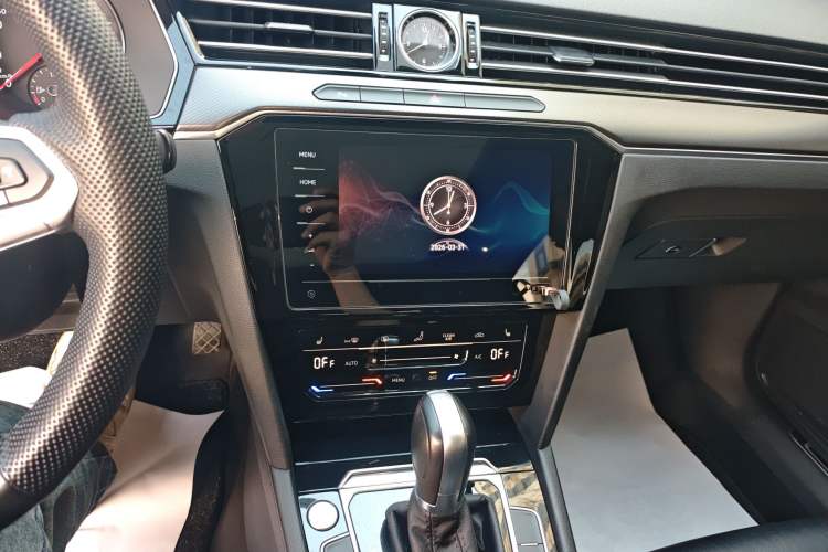 Used Volkswagen Magotan 2020 330TSI DSG Leading Model Audio And AC Panel