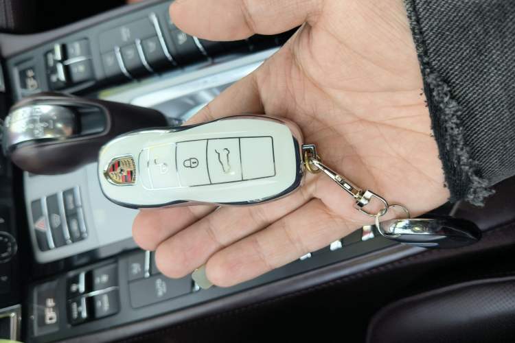 Used Porsche Panamera 2016 Panamera 4 Executive Edition 3.0T Vehicle Key