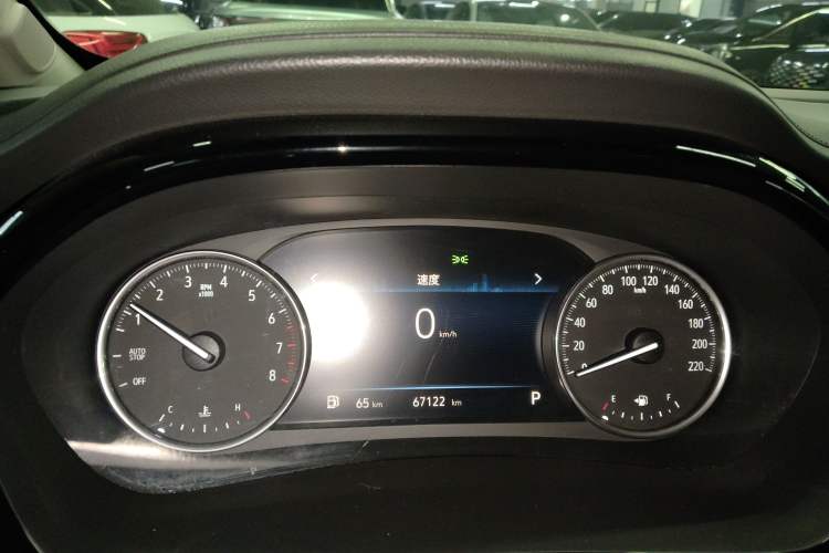 Used Buick GL8 2022 Land Executive Class 652T Prestige Model
