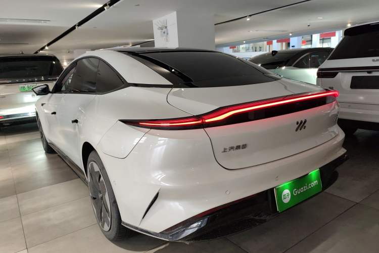 Used IM L7 2022 Dynamic Model Rear Left 45 Deg