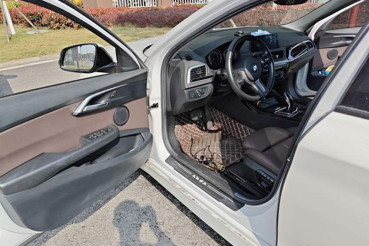 Used BMW 1 Series 2020 125i Leading Model M Sport Package