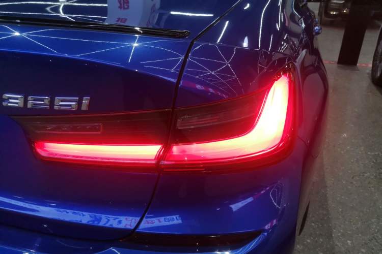 Used BMW 3 Series 2021 325i M Sport Night Edition package