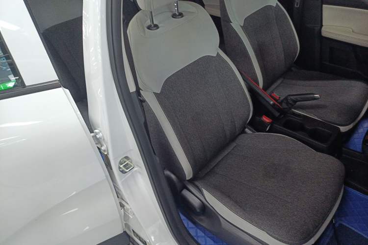 Used Geometry E Firefly 2024 301km Flowing Light