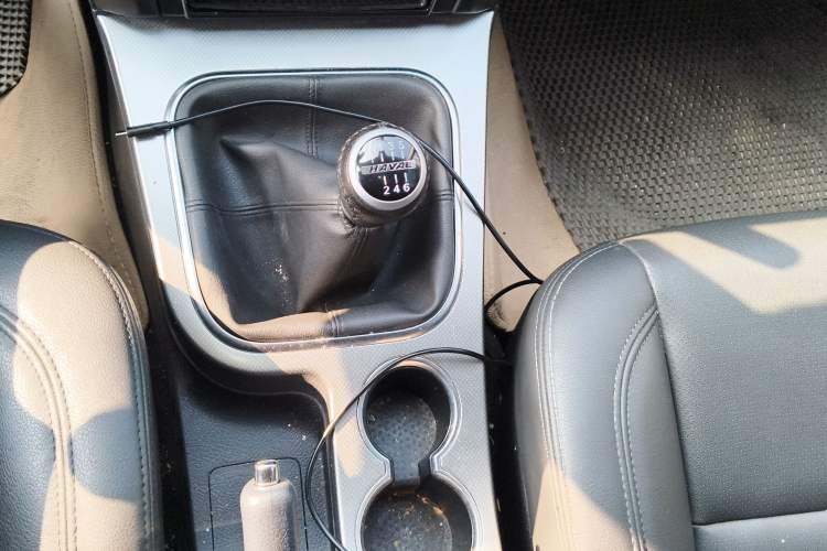 Used Haval H5 Classic 2018 Classic Edition 2.0T Manual Two-Wheel Drive Elite Model Gear Lever