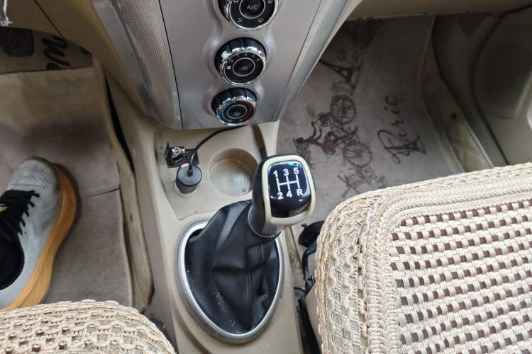 Used Jinbei Zhishang S30 2012 1.5L Elite Version
