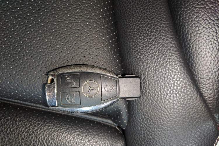 Used Mercedes-Benz GLC 2017 GLC 260 4MATIC Dynamic Edition Interior 1