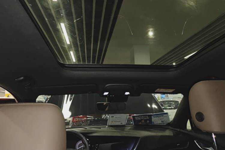 Used Buick Envision 2022 Encore Plus 652T Five-Seat Luxury Model