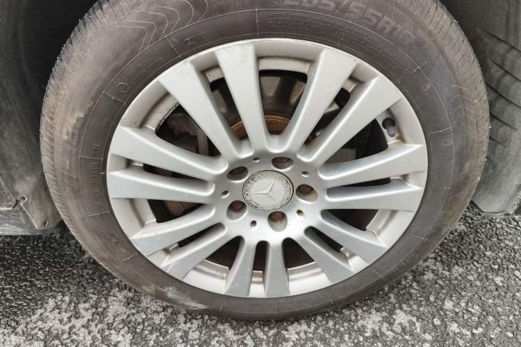 Used Mercedes-Benz C-Class 2011 C 200 CGI Elegant Model