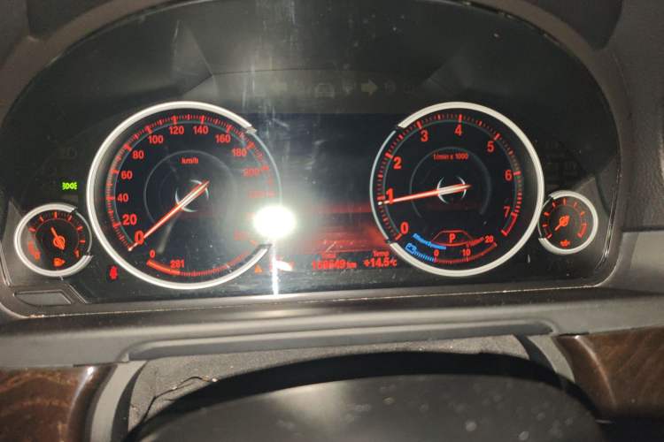 Used BMW 5 Series 2013 530Li Leading Model