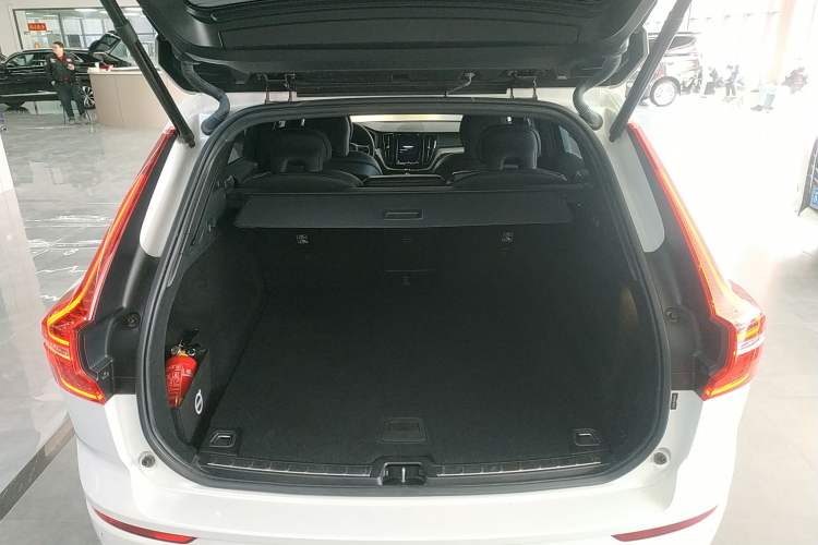 Used Volvo XC60 2022 B5 4x4 Smart & Advanced Sport Edition