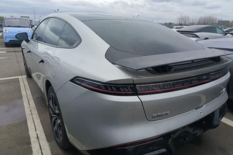 Used Dongfeng eπ eπ007 2025 Model Range-Extended 230 Leading Supreme Edition
