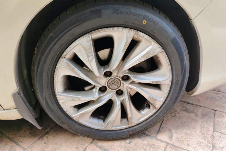 Used Citroen C4L 2013 1.6 THP Automatic Impression Edition Right Front Wheel Hub