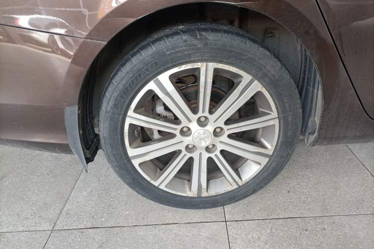Used Peugeot 408 2014 1.8L Automatic Luxury Edition Right Rear Wheel Hub