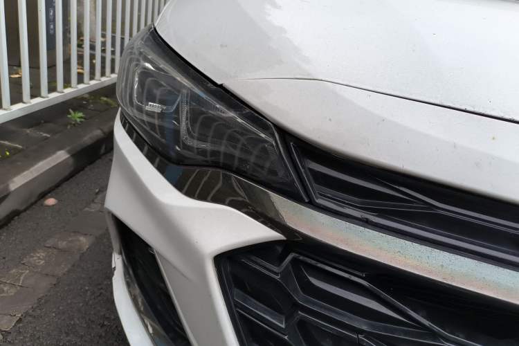 Used Chevrolet Monza 2020 Light Hybrid RS 330T Automatic Comfort Edition Right Front Headlight