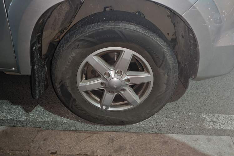 Used JMC Baodian 2023 2.5T Diesel 4x4 Comfort Edition Flat-Base Cargo Bed Long Wheelbase Model JX4D25A6L
