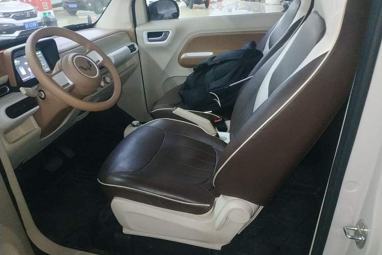 Used Wuling Hongguang MINIEV 2024 3rd Generation 215km Youth Edition
