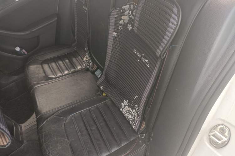 Used Volkswagen Sagitar 2013 2.0 TSI GLI Left Rear Seat