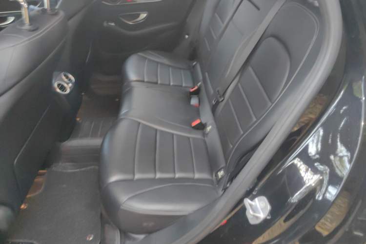 Used Mercedes-Benz GLC 2017 GLC 260 4MATIC Luxury Model