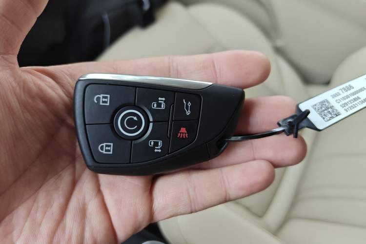 Used Buick GL8 New Energy 2025 Lu Shang Luxury Edition 7-Seater
