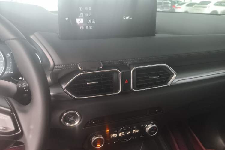 Used Mazda CX-5 2024 2.0L Automatic Two-Wheel Drive ZhiShang Version Audio And AC Panel