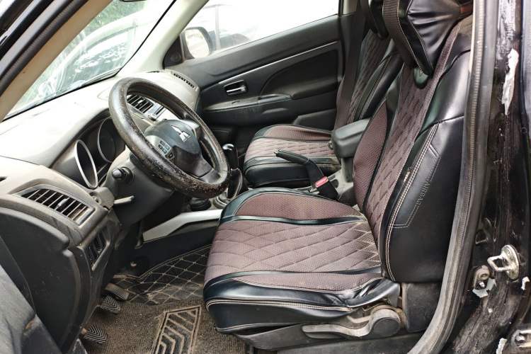 Used Mitsubishi ASX 2013 2.0L Manual Two-Wheel Drive Comfort Edition
